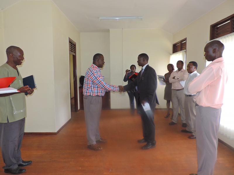 The Contractor hands over keys for the premises
