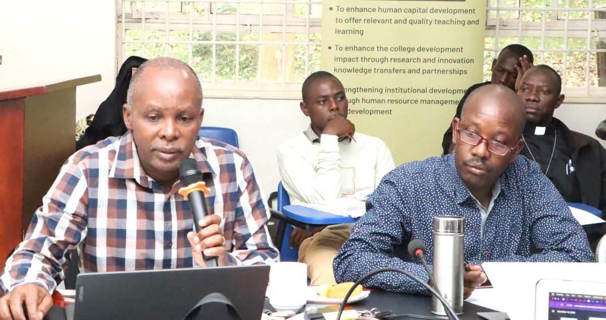 Dr Levis Mugumya and Dr. Amon Ashaba Mwiine during the training