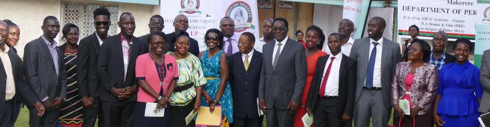 Some of the artistes in a group photo with the Chancellor, Vice Chancellor and members of staff from the Department of Performing Arts and Film