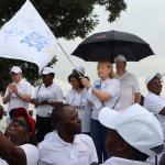 Chief Guest and Rotary International President Stephanie Urchick flagging off paricipants